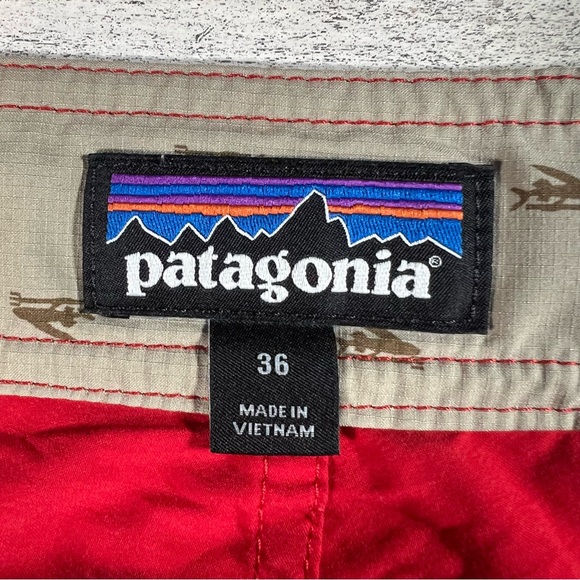 Patagonia Men’s Wavefarer Board Shorts Stretch Red Size 36 11” Inseam 86543 - Picture 4 of 8